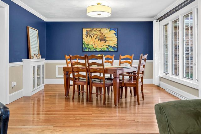 9 MEADOWBROOK LANE, Appleton, WI 54914