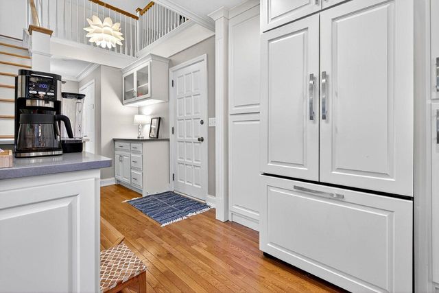 9 MEADOWBROOK LANE, Appleton, WI 54914