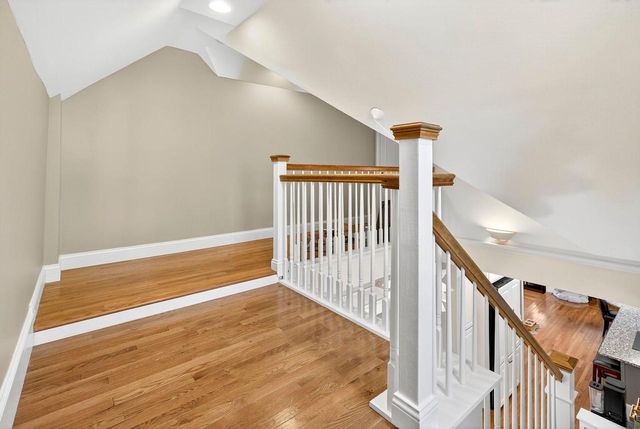 9 MEADOWBROOK LANE, Appleton, WI 54914