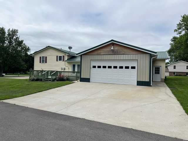 503 W Carolyn Street, Orleans, IN 47452