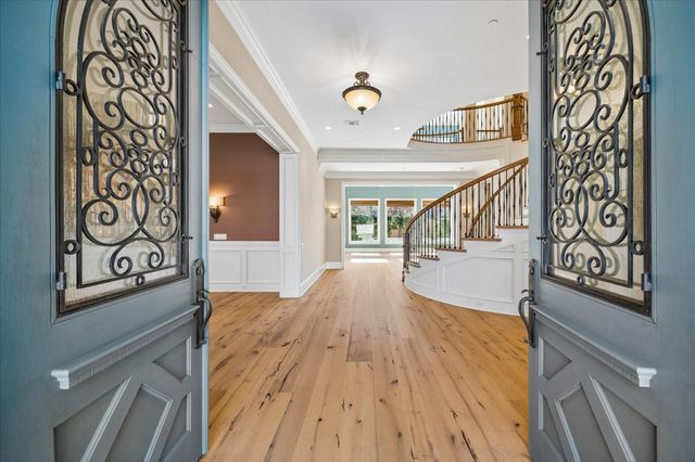 8 Greyton Lane, Bunker Hill Village, TX 77024