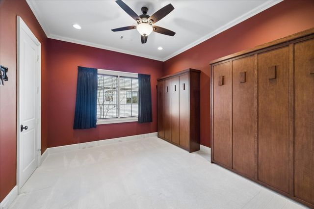 8 Greyton Lane, Bunker Hill Village, TX 77024