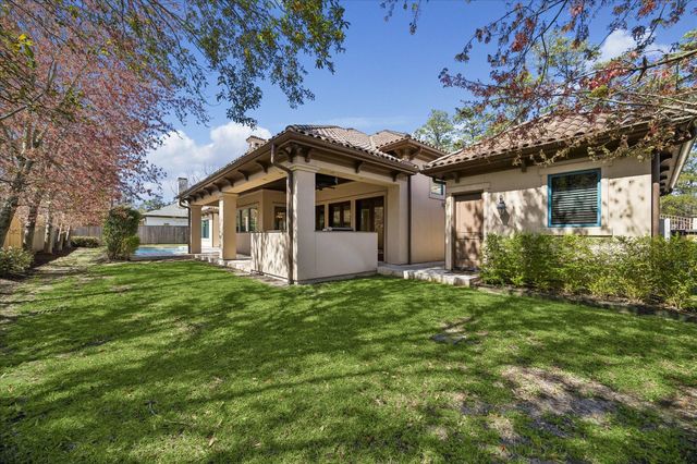 8 Greyton Lane, Bunker Hill Village, TX 77024