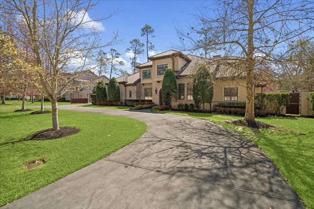 8 Greyton Lane, Bunker Hill Village, TX 77024