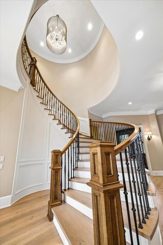 8 Greyton Lane, Bunker Hill Village, TX 77024