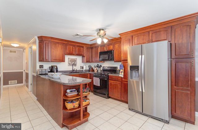 1340 WINDSOR RD, Red Lion, PA 17356