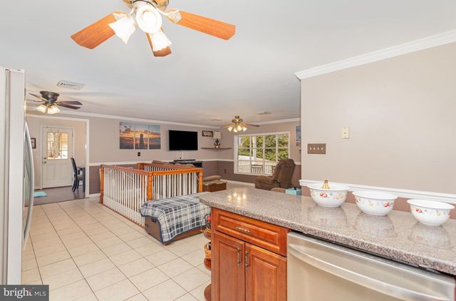 1340 WINDSOR RD, Red Lion, PA 17356