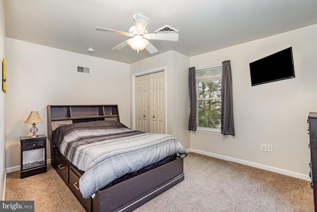 1340 WINDSOR RD, Red Lion, PA 17356