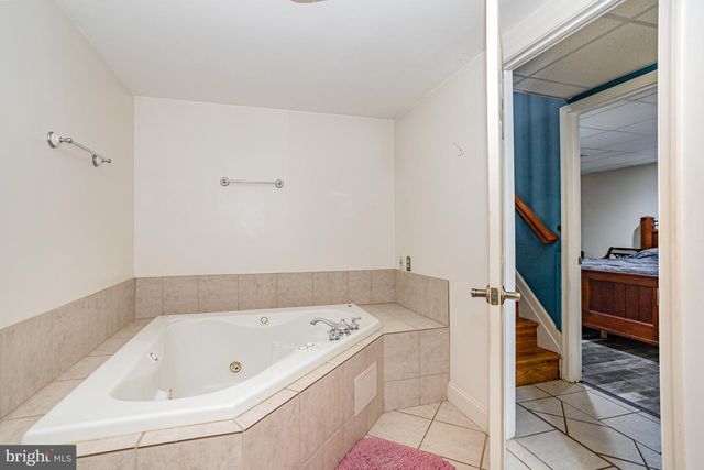 1340 WINDSOR RD, Red Lion, PA 17356