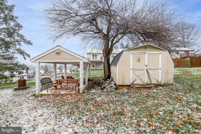 1340 WINDSOR RD, Red Lion, PA 17356