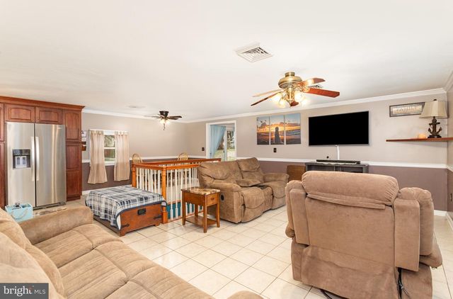 1340 WINDSOR RD, Red Lion, PA 17356