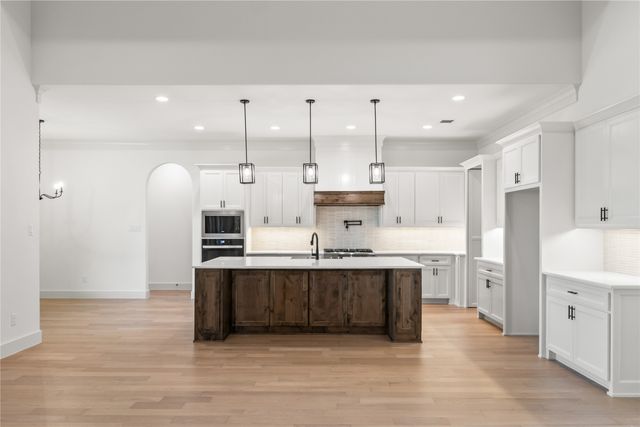 2033 Preserve Trail, Weatherford, TX 76087