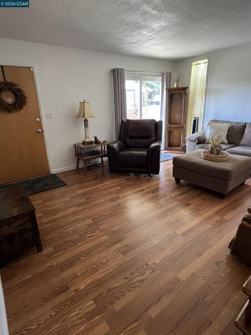 911 Benicia Road, Vallejo, CA 94591