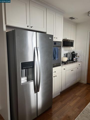 911 Benicia Road, Vallejo, CA 94591