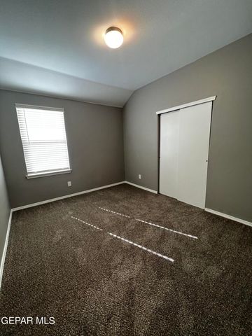 924 Coyote Melon Drive, Socorro, TX 79927