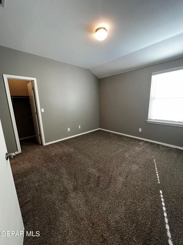 924 Coyote Melon Drive, Socorro, TX 79927