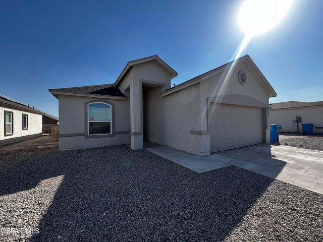924 Coyote Melon Drive, Socorro, TX 79927