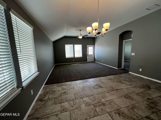 924 Coyote Melon Drive, Socorro, TX 79927