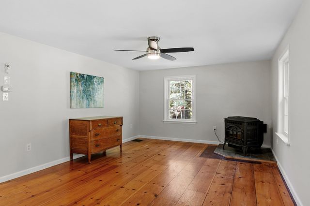 329 New Boston Rd, Sturbridge, MA 01566