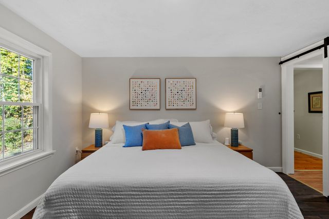 329 New Boston Rd, Sturbridge, MA 01566