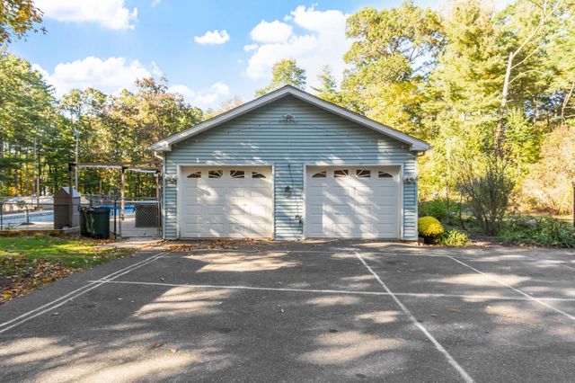 329 New Boston Rd, Sturbridge, MA 01566