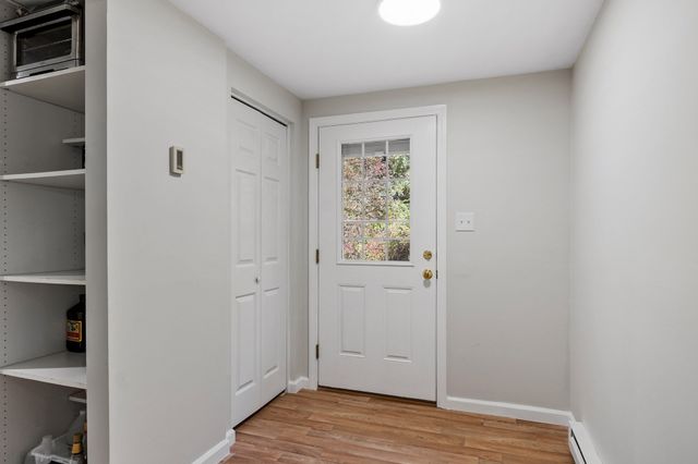329 New Boston Rd, Sturbridge, MA 01566