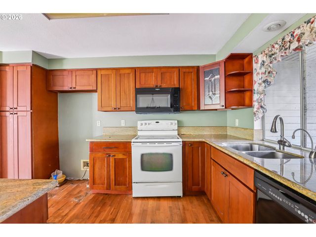 11892 Sw MORNING HILL Dr, Portland, OR 97223