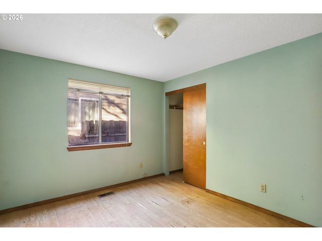 11892 Sw MORNING HILL Dr, Portland, OR 97223