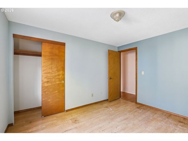 11892 Sw MORNING HILL Dr, Portland, OR 97223