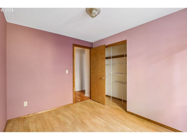 11892 Sw MORNING HILL Dr, Portland, OR 97223