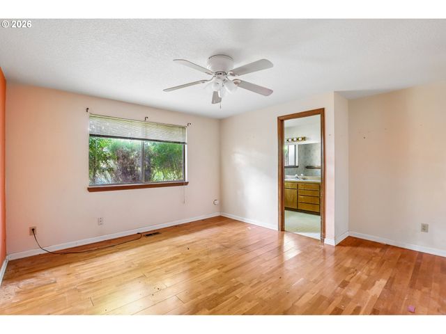 11892 Sw MORNING HILL Dr, Portland, OR 97223