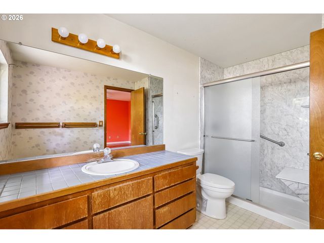 11892 Sw MORNING HILL Dr, Portland, OR 97223
