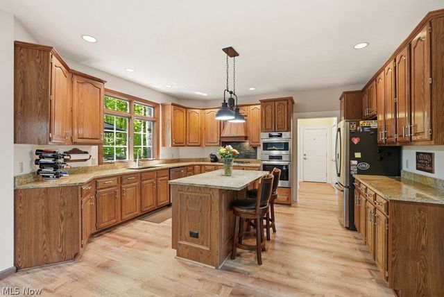 11245 Wellington Drive, Chardon, OH 44024