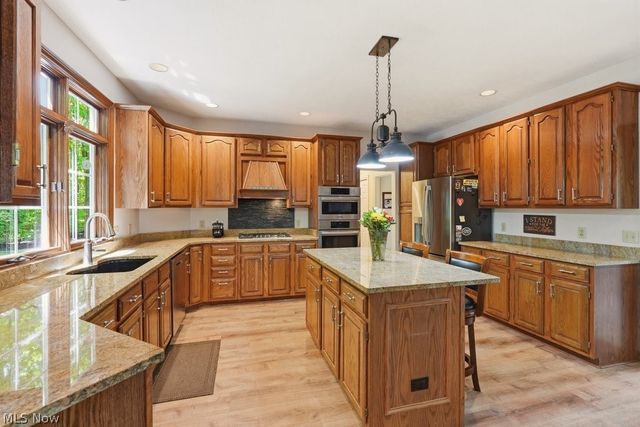 11245 Wellington Drive, Chardon, OH 44024