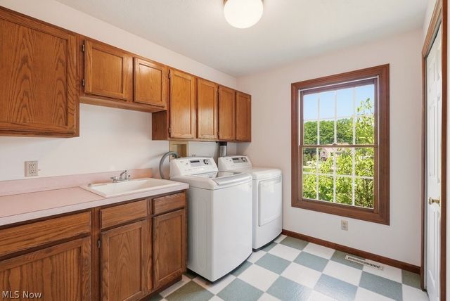 11245 Wellington Drive, Chardon, OH 44024