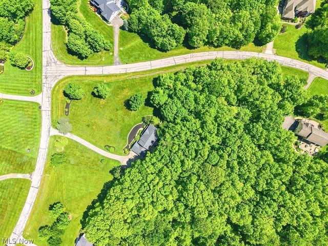 11245 Wellington Drive, Chardon, OH 44024