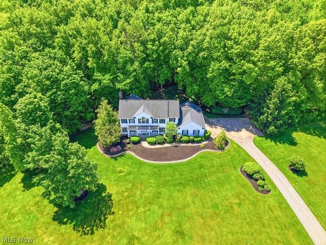11245 Wellington Drive, Chardon, OH 44024