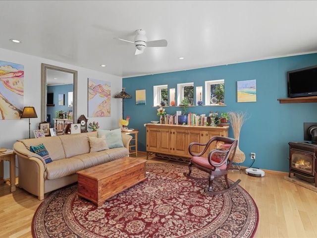166 Galisteo Lane, Santa Fe, NM 87505