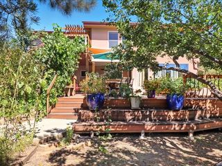 166 Galisteo Lane, Santa Fe, NM 87505