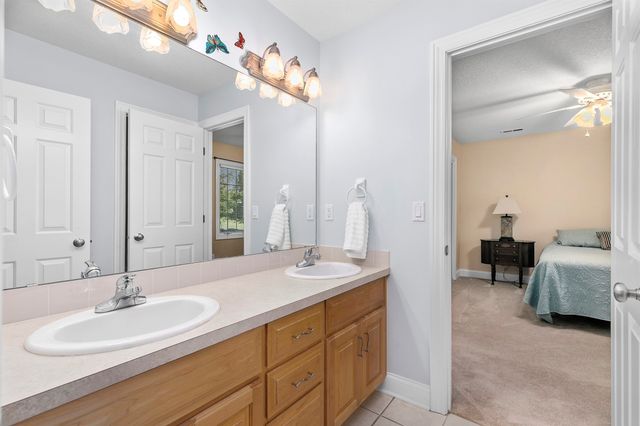 1683 S 49th Street, West Des Moines, IA 50265