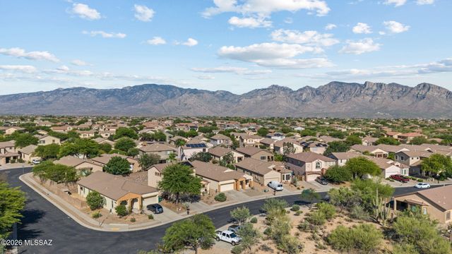 12904 N Bloomington Loop, Tucson, AZ 85755