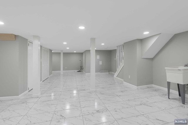 60 Ampere Parkway, East Orange, NJ 07017