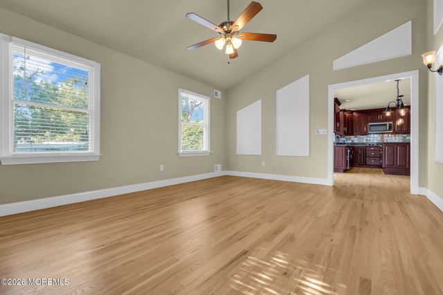945 Tunesbrook Drive, Toms River, NJ 08753