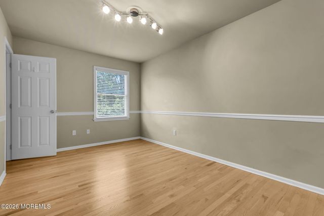 945 Tunesbrook Drive, Toms River, NJ 08753