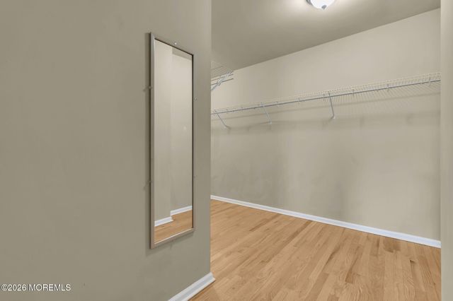 945 Tunesbrook Drive, Toms River, NJ 08753