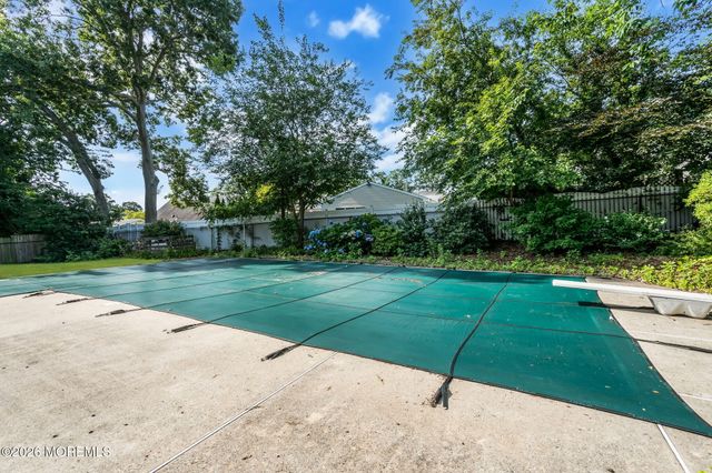 945 Tunesbrook Drive, Toms River, NJ 08753