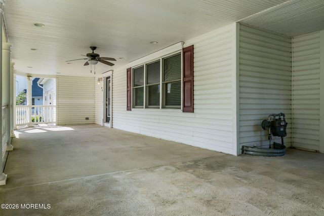 945 Tunesbrook Drive, Toms River, NJ 08753