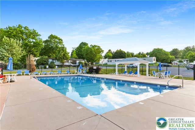 3471 Lil Wolf Drive, South Whitehall Twp, PA 18069