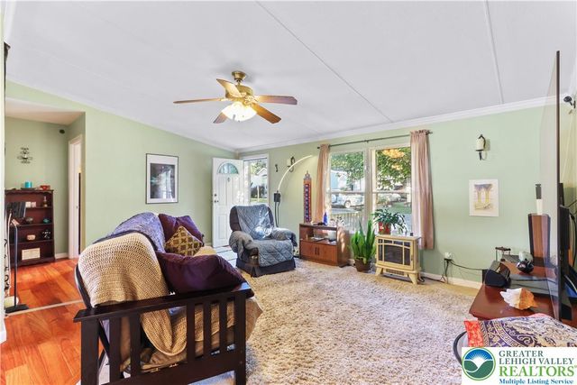 3471 Lil Wolf Drive, South Whitehall Twp, PA 18069