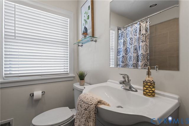 5101 Earlwick Rd, Henrico, VA 23230